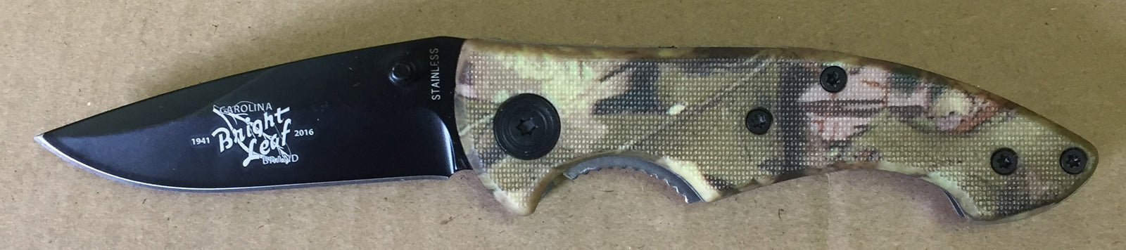 Collectors Knife 75th Anniversary (Camo)
