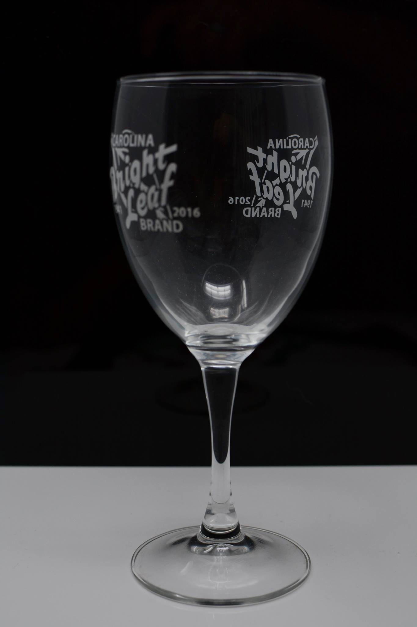 Bright Leaf Wine Glass